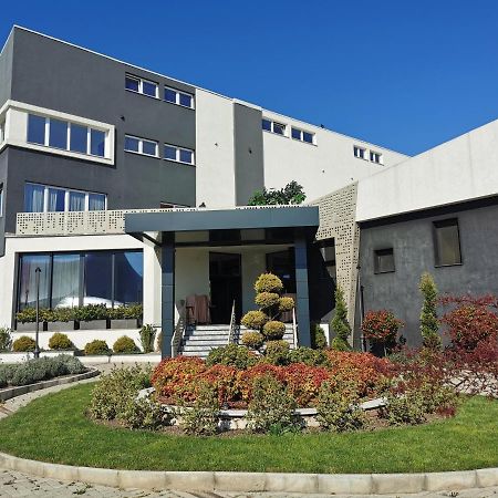 Guest rooms Denicija Skopje Buitenkant foto