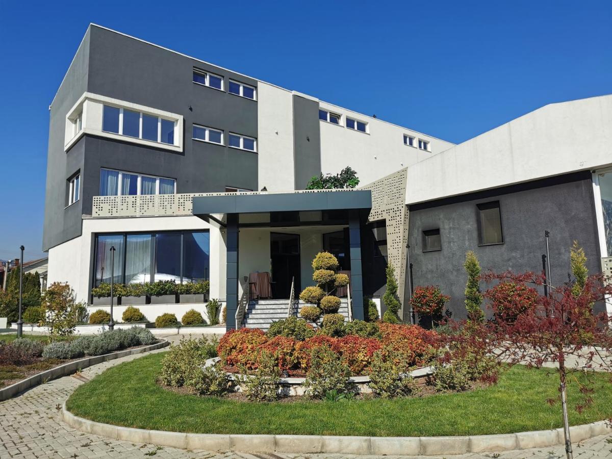 Guest rooms Denicija Skopje Buitenkant foto