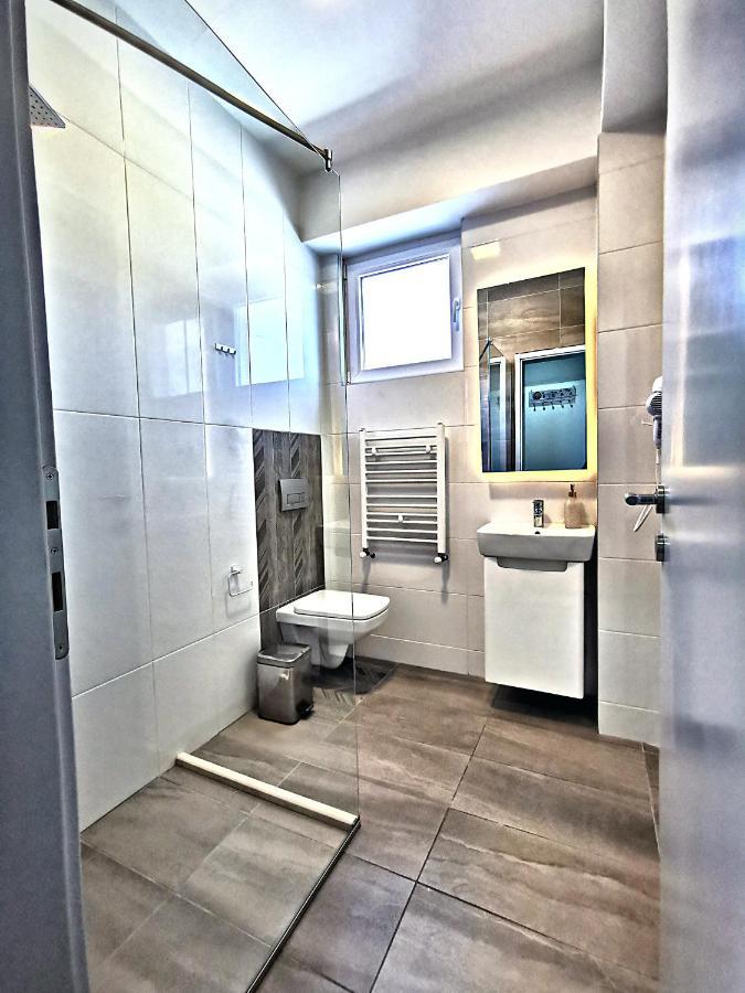 Guest rooms Denicija Skopje Buitenkant foto